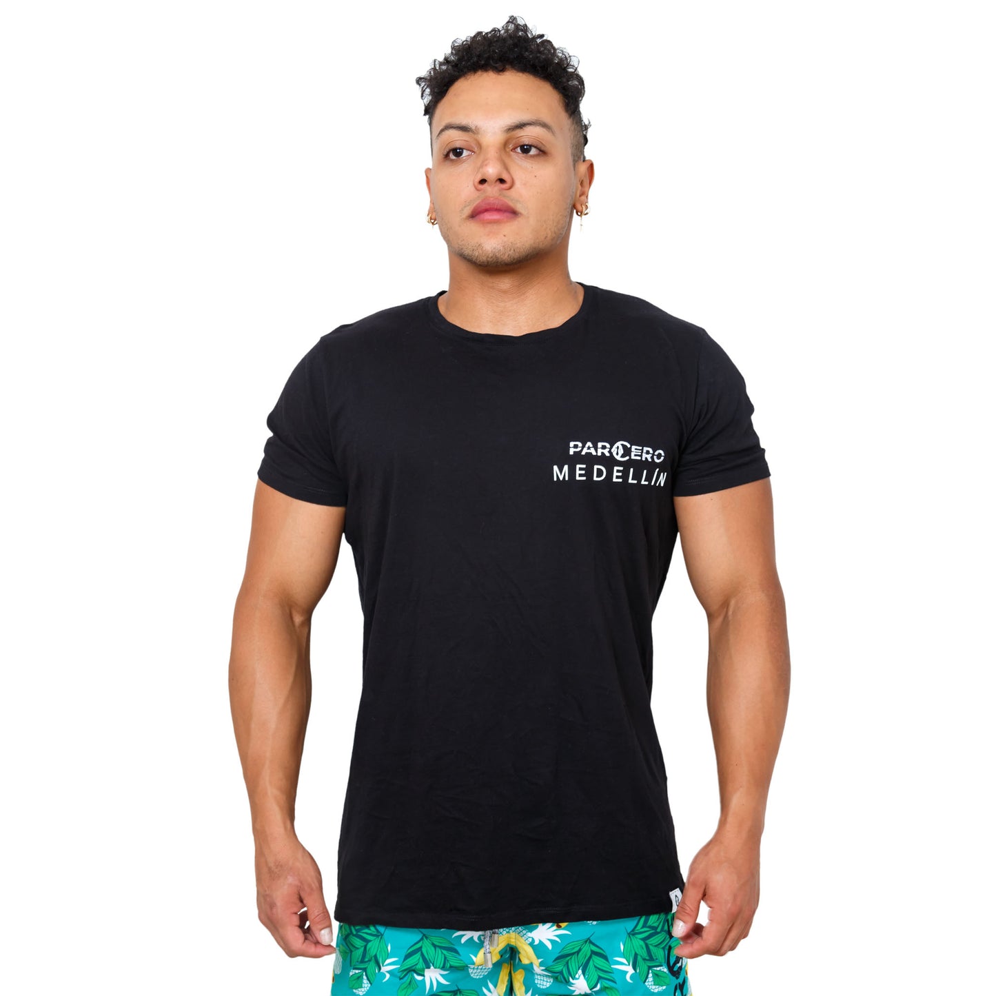 T-SHIRT AUS PIMA BAUMWOLLE MIT KLEINEM LOGO